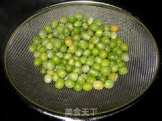 豌豆鸡蛋饼的做法步骤：3