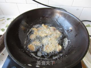 东北菜必点之一~~~溜肉段的做法步骤：3