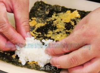 金沙甜粟米里卷的做法步骤：3