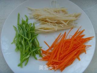 筋饼土豆丝的做法步骤：3