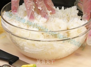 日式双色绝味海苔造型饭团的做法步骤：1
