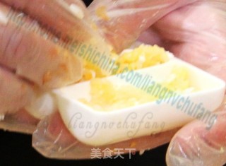 日式双色绝味海苔造型饭团的做法步骤：3