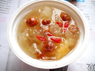 白果枸杞银耳羹的做法步骤：7