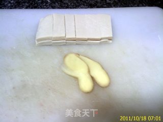 海边人最简单的鱼汤的做法步骤：2