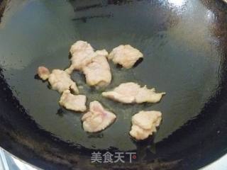 【养生汤煲】简单好汤---螺旋藻豆芽肉片汤的做法步骤：4