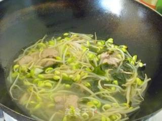 【养生汤煲】简单好汤---螺旋藻豆芽肉片汤的做法步骤：9