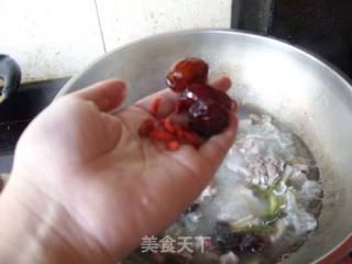 八宝骨头煲的做法步骤：6