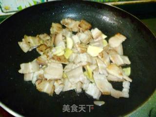 无法抗拒的诱惑-----干锅茶树菇的做法步骤：3