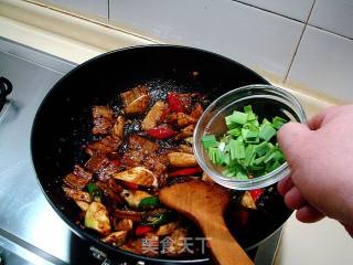 肉片干烧茭白的做法步骤：9