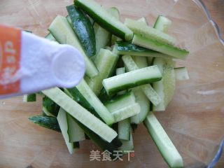 五分钟成就的小菜－－盐水瓜条的做法步骤：5