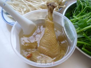 滋补药膳鸡汤火锅的做法步骤：14