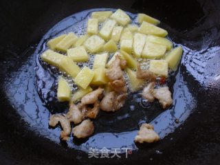 土豆烧肉的做法步骤：4