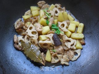土豆烧肉的做法步骤：8