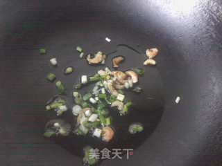 菠菜蛋花汤的做法步骤：2