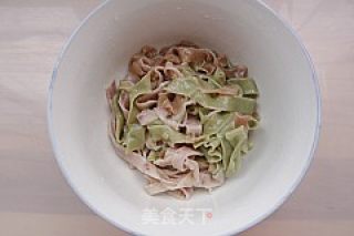 葱油拌茶面的做法步骤：10