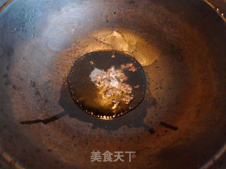香菇炒鸡的做法步骤：3