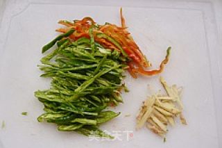 豆豉双椒炒鹅肉的做法步骤：2