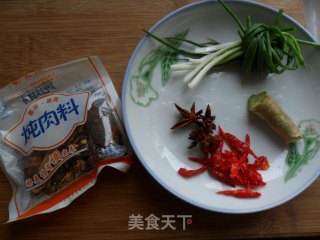 卤牛肉的做法步骤：4