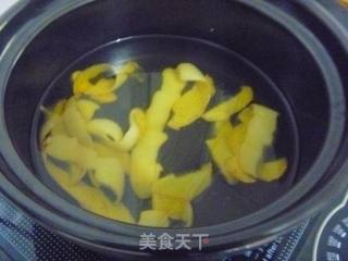 【养生汤煲】清热去噪梨皮汤的做法步骤：5