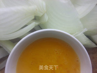洋葱炒蛋的做法步骤：1