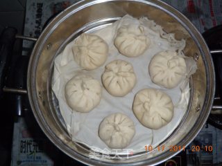 香菇鲜肉蒸包的做法步骤：6