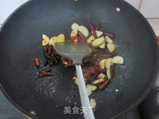 农家蒜香红烧排骨的做法步骤：6