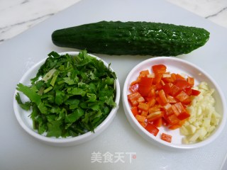 北京拍黄瓜的做法步骤：1