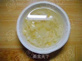 红枣百合银耳羹的做法步骤：2