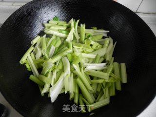 清新爽口菜--西芹百合的做法步骤：6