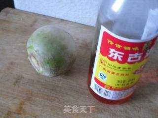 冰镇糖醋萝卜的做法步骤：1