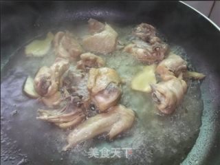 秋冬暖身 月子鸡酒的做法步骤：6