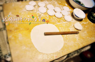 酥软好吃的——椒盐手抓饼的做法步骤：2
