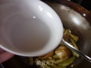 丝瓜素面筋的做法步骤：8