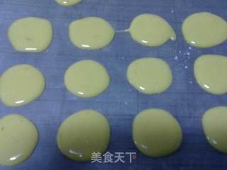 美味小点心--蛋黄饼干的做法步骤：6