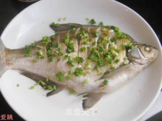 清蒸鳊鱼的做法步骤：7
