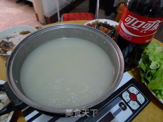 鸡汤火锅的做法步骤：1