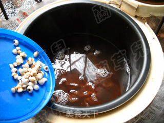薏米红豆银耳羹的做法步骤：6