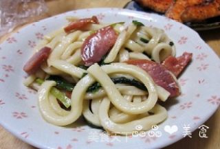 简单的最美味——火腿青菜炒乌冬的做法步骤：9