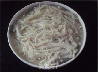 金针菇蒸九肚鱼的做法步骤：7
