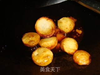 拔丝土豆球的做法步骤：9