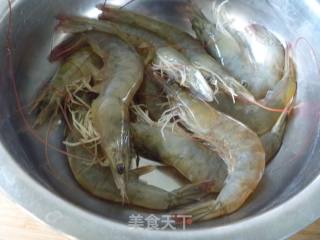 【怡汝私房宴请菜】黄金开胃大虾的做法步骤：1