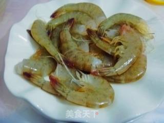 【怡汝私房宴请菜】黄金开胃大虾的做法步骤：2