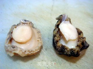 鲍鱼汤的做法步骤：1