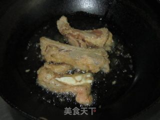 简简单单蒜香骨的做法步骤：2