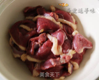 海鲜酱炒鸭肉的做法步骤：5