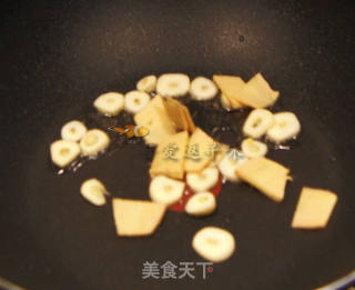 海鲜酱炒鸭肉的做法步骤：10