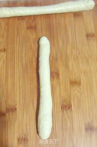 用鲜奶油做面包味道果然大不同---鲜奶油辫子包的做法步骤：4