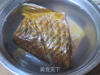 南昌特色咸鱼烧排骨的做法步骤：1