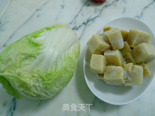 白菜冻豆腐的做法步骤：1