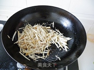 芋头母炒粉丝的做法步骤：10